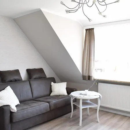 Ferienwohnung Lias Home Og Appartement Berumbur